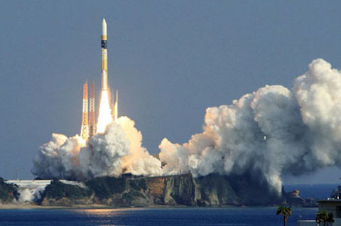 ສເກົາຫຼີ, ຍີ່ປຸ່ນຄັດຄ້ານ ແຜນການຍິງດ່າວທຽມຂອງ ສປປ ເກົາຫຼີ